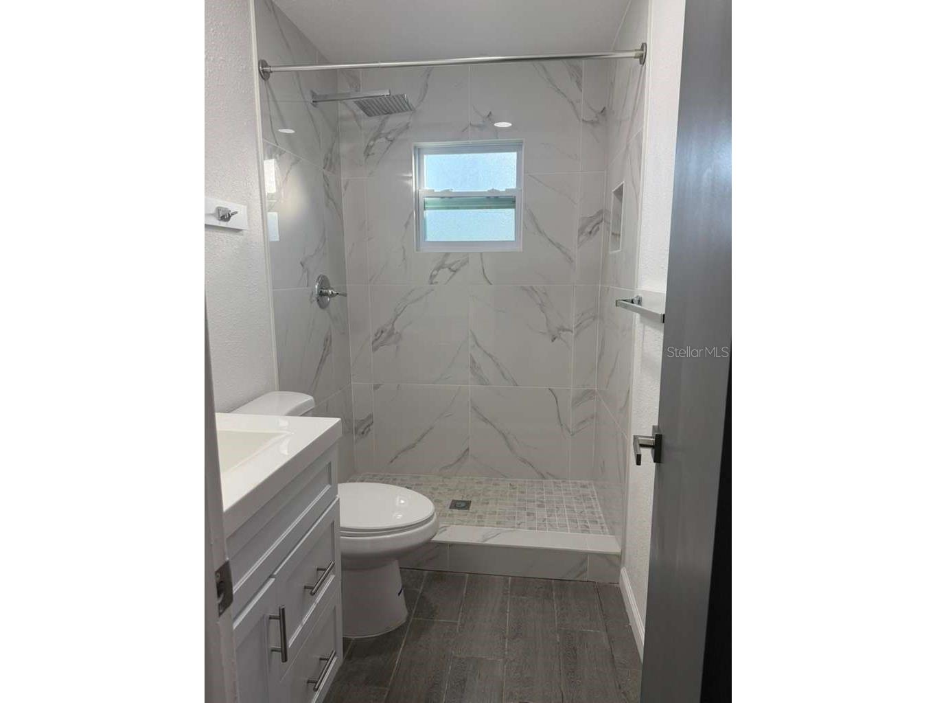 4187 Palau Drive Sarasota FL 34241 A4696970 image25