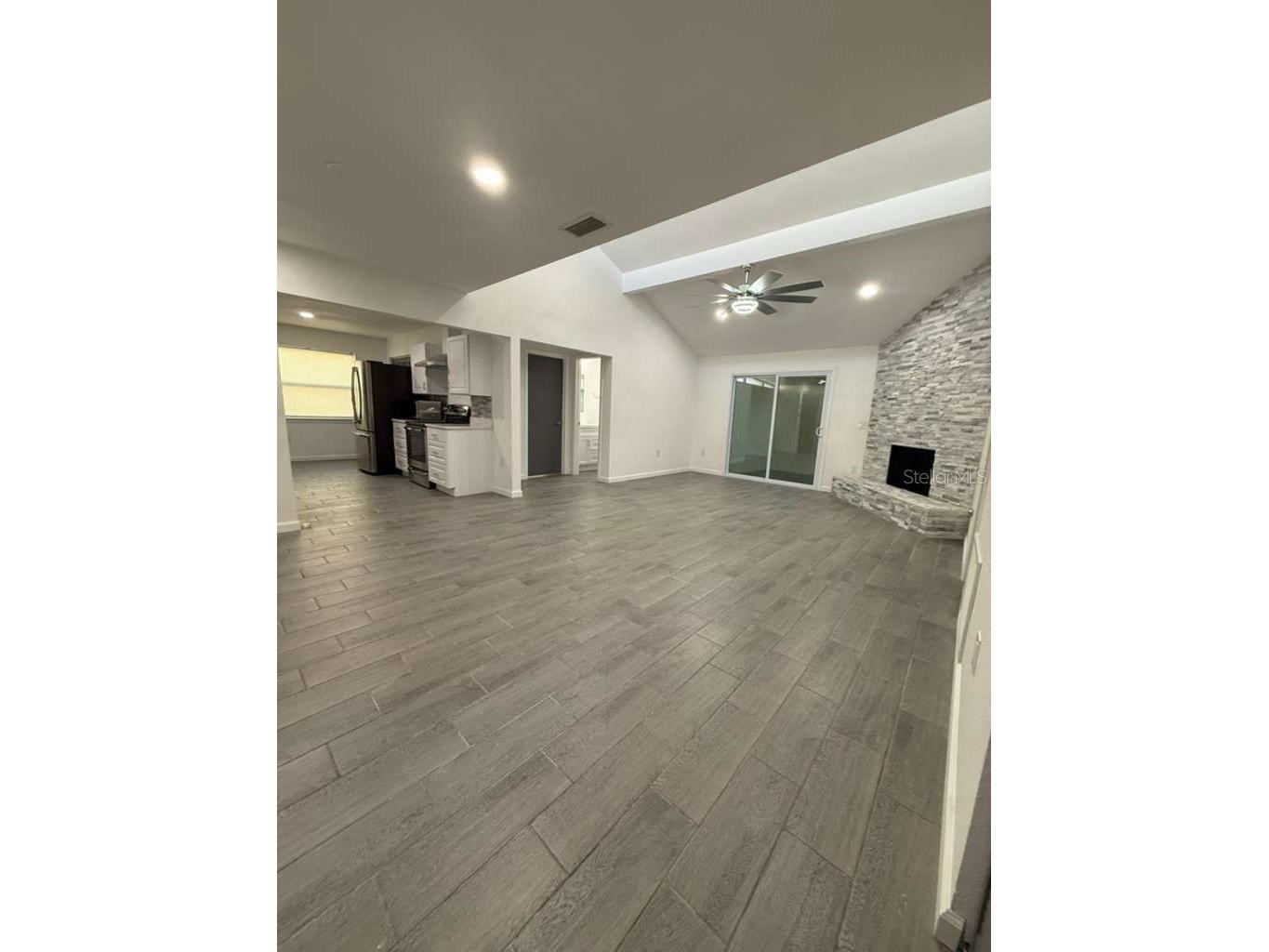 4187 Palau Drive Sarasota FL 34241 A4696970 image7
