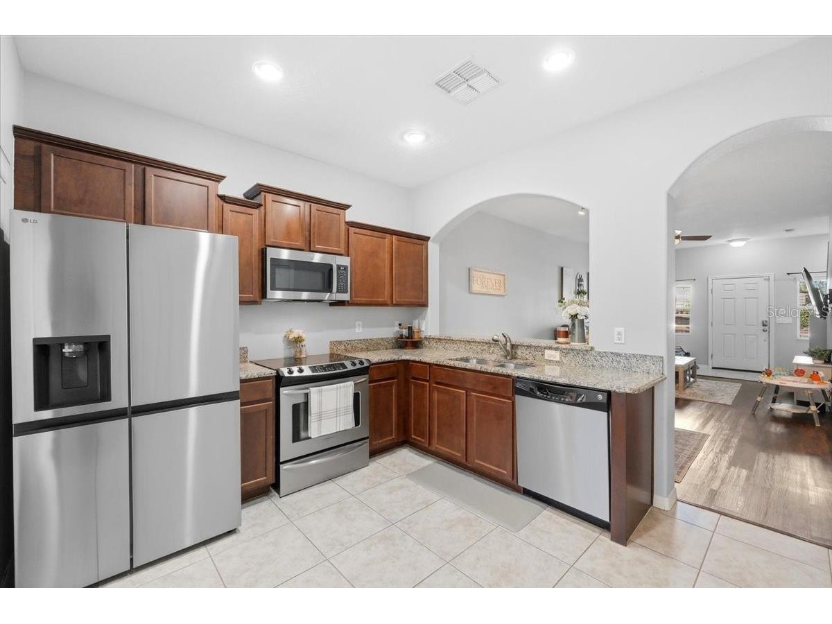 4187 Shade Tree Lane Lakeland FL 33812 P4938697 image10