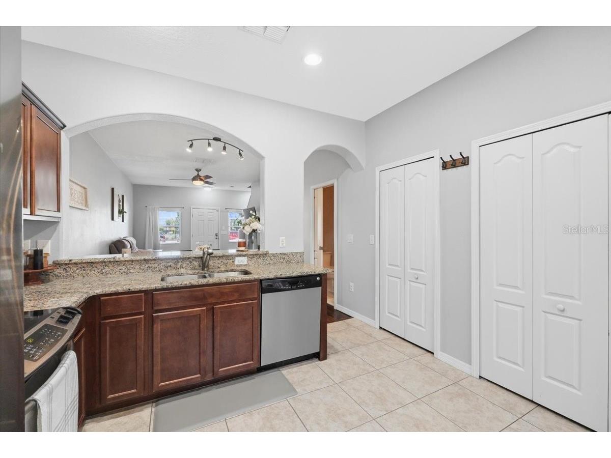4187 Shade Tree Lane Lakeland FL 33812 P4938697 image23