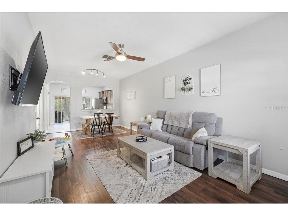 4187 Shade Tree Lane Lakeland FL 33812 P4938697 image8