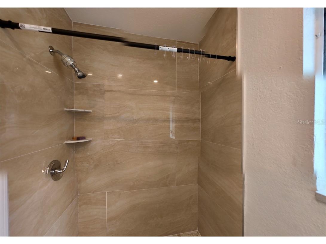 419 40th Avenue S Saint Petersburg FL 33705 TB8428295 image11