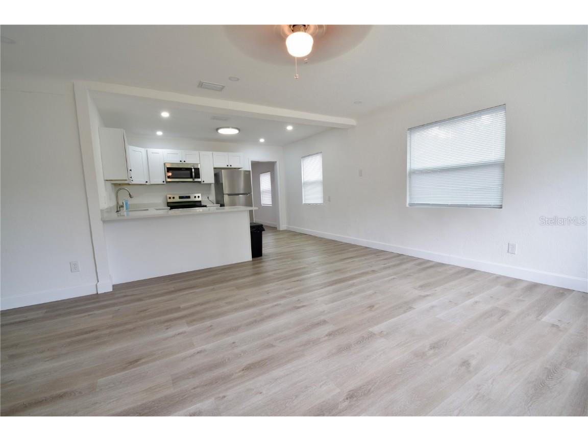 419 40th Avenue S Saint Petersburg FL 33705 TB8428295 image8