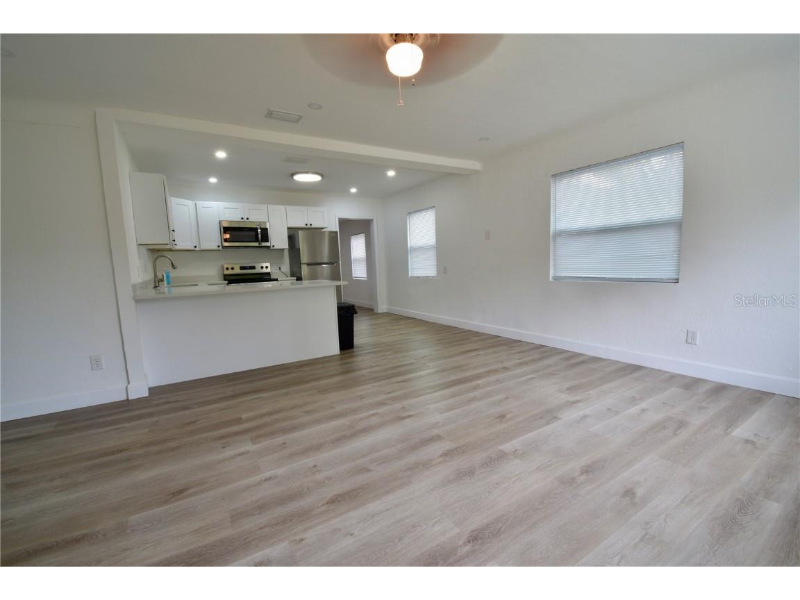 419 40th Avenue S Saint Petersburg FL 33705 TB8428295 image9