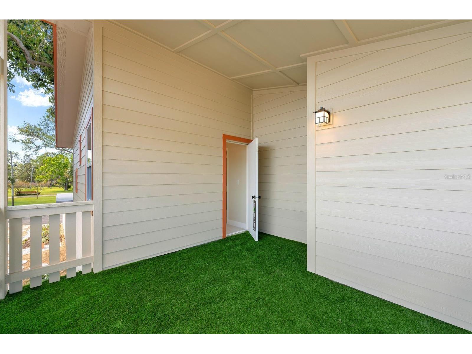 419 64th Avenue S Saint Petersburg FL 33705 TB8490768 image10
