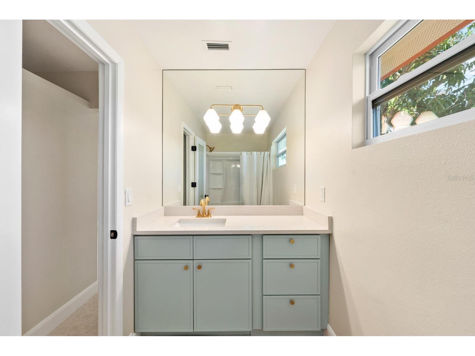 419 64th Avenue S Saint Petersburg FL 33705 TB8490768 image24