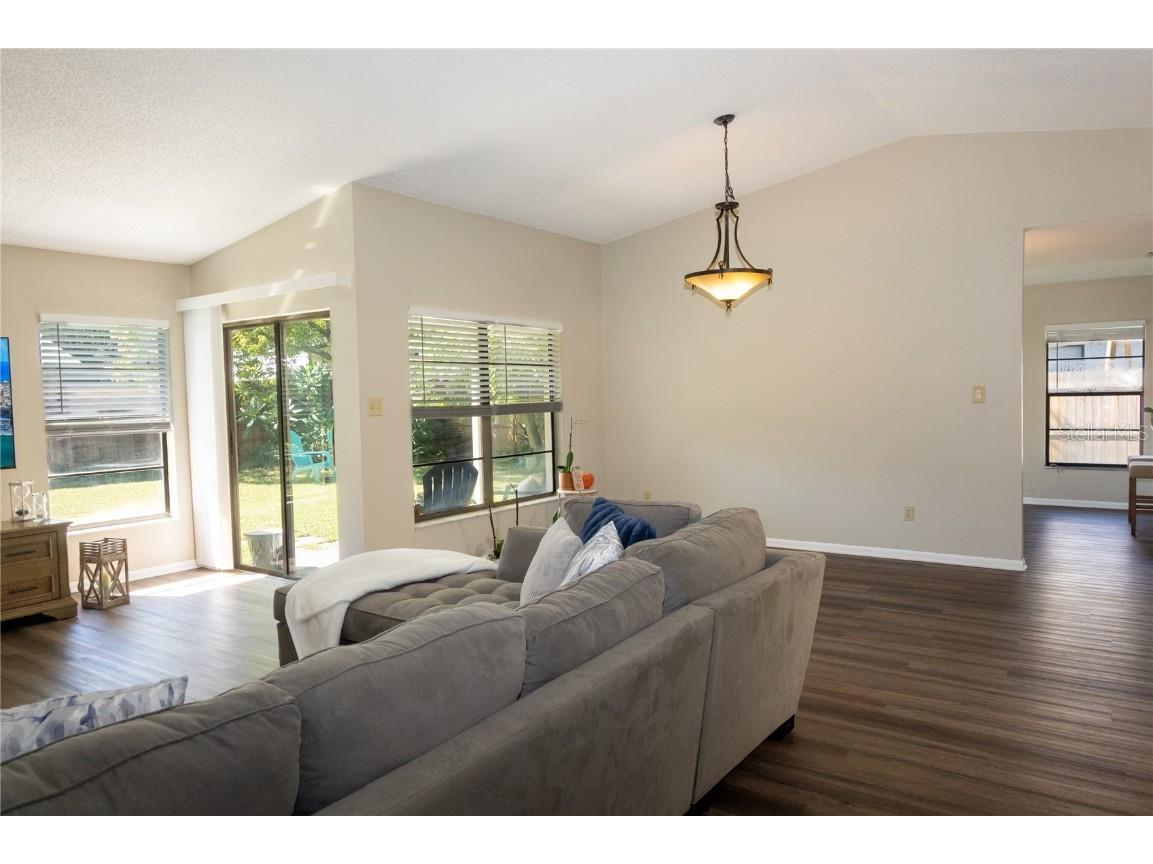 419 Bloomingfield Drive Brandon FL 33511 TB8404392 image6