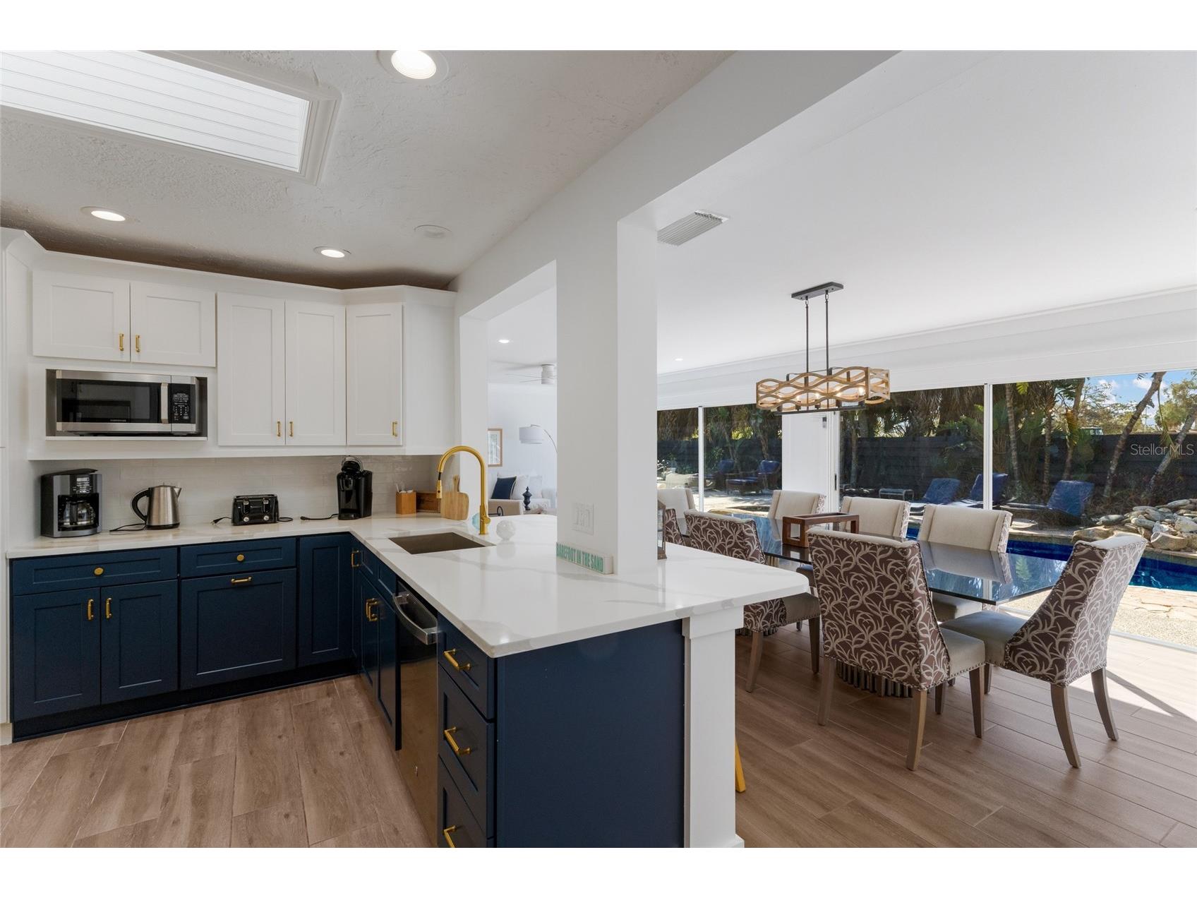 419 Clark Drive Holmes Beach FL 34217 A4684428 image13