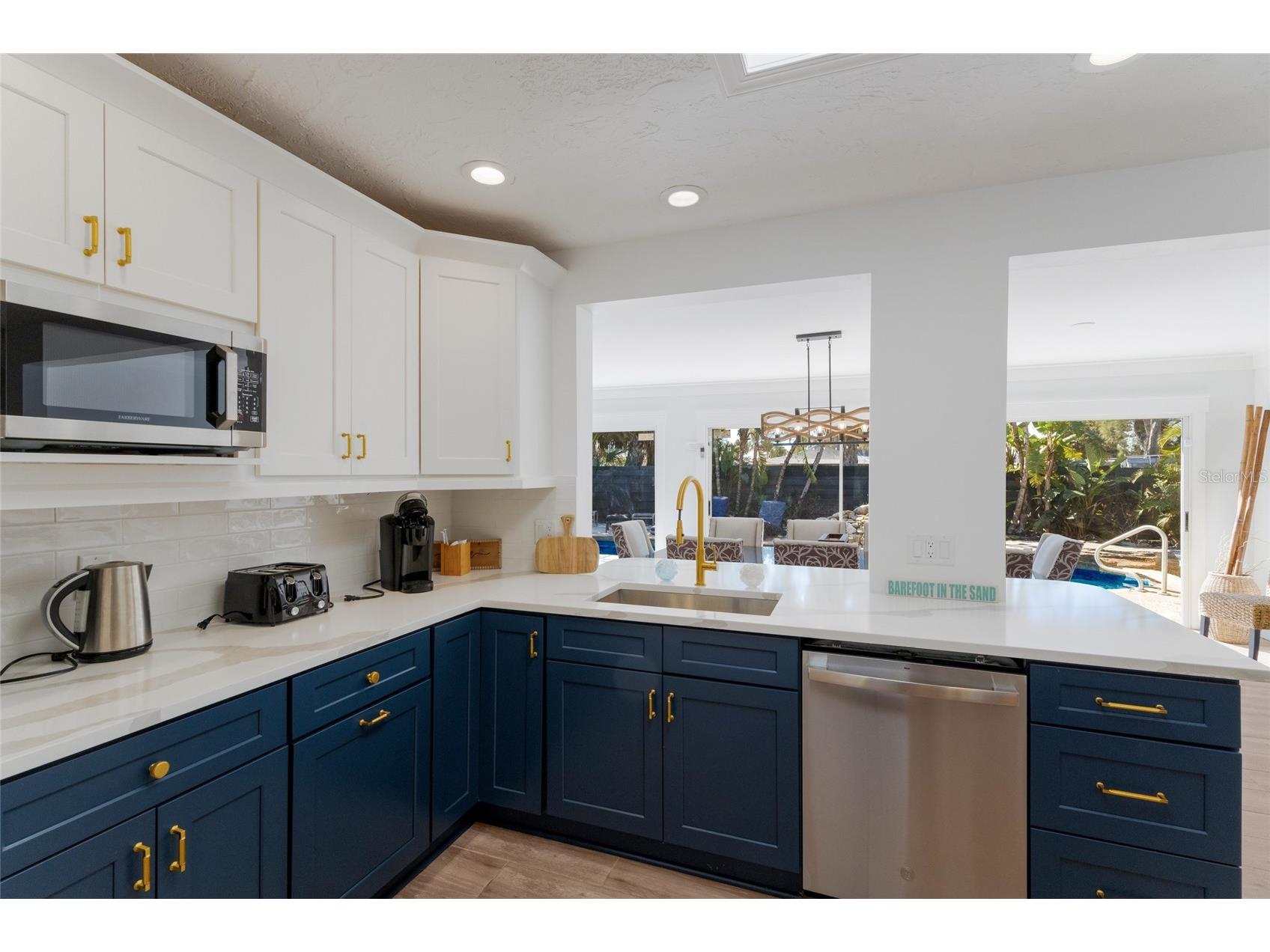 419 Clark Drive Holmes Beach FL 34217 A4684428 image14