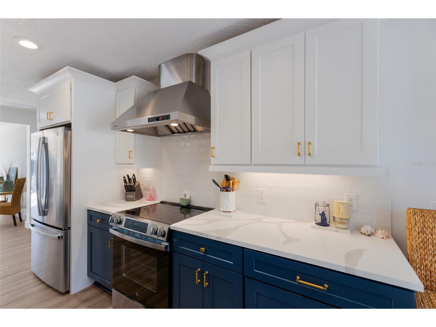 419 Clark Drive Holmes Beach FL 34217 A4684428 image16