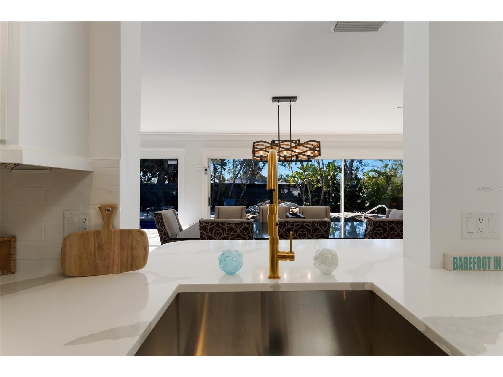 419 Clark Drive Holmes Beach FL 34217 A4684428 image18