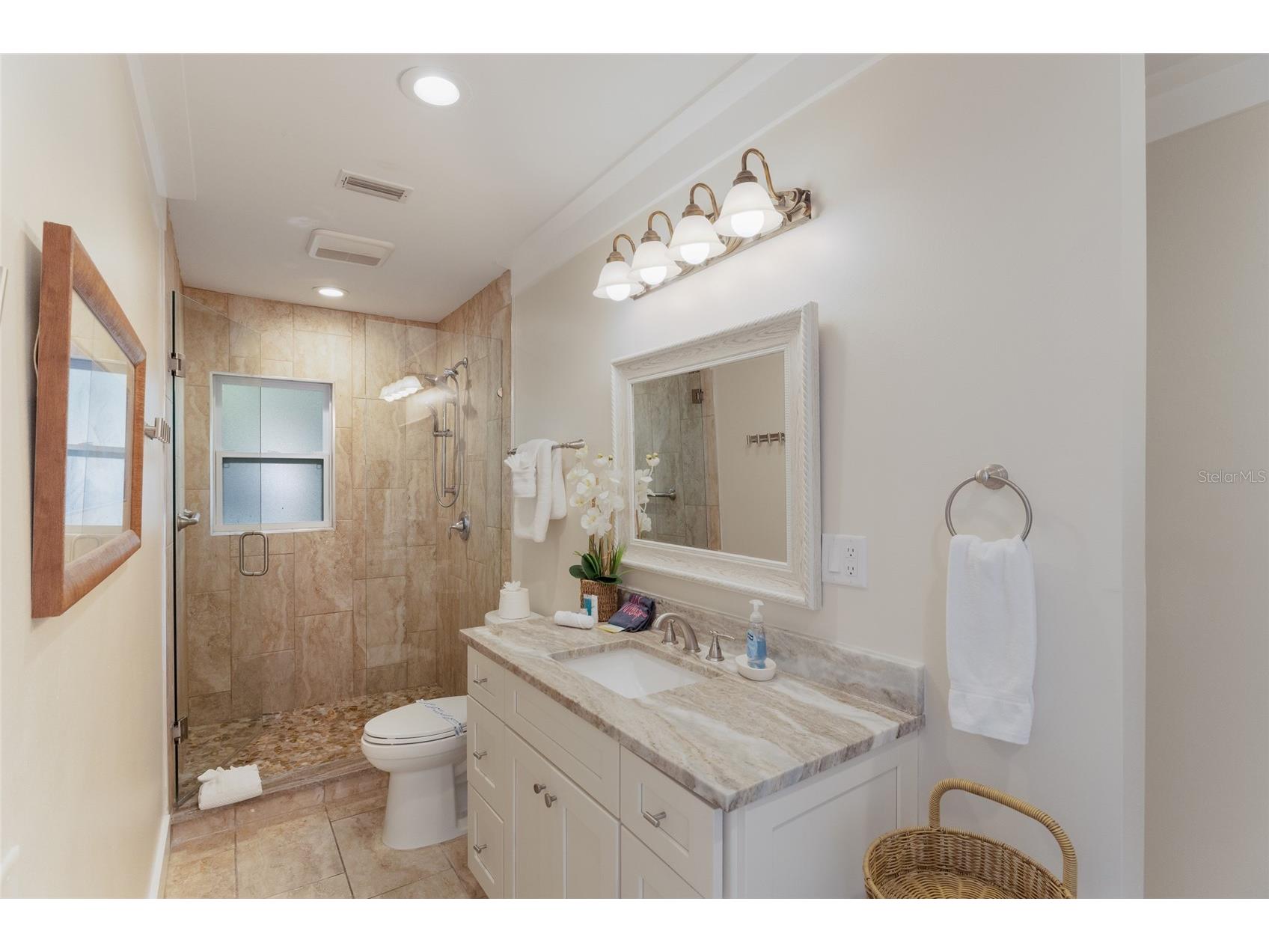 419 Clark Drive Holmes Beach FL 34217 A4684428 image25