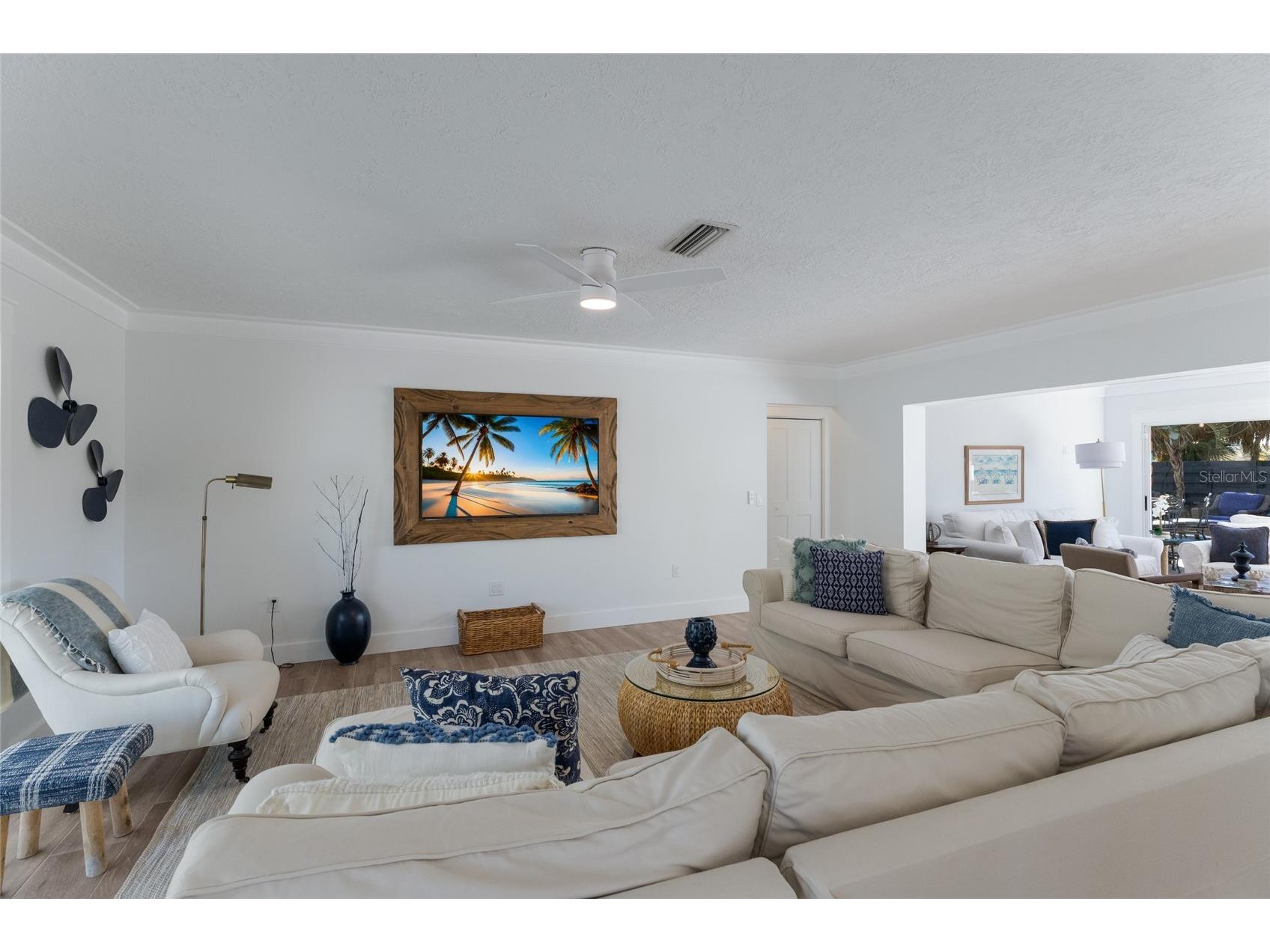 419 Clark Drive Holmes Beach FL 34217 A4684428 image4