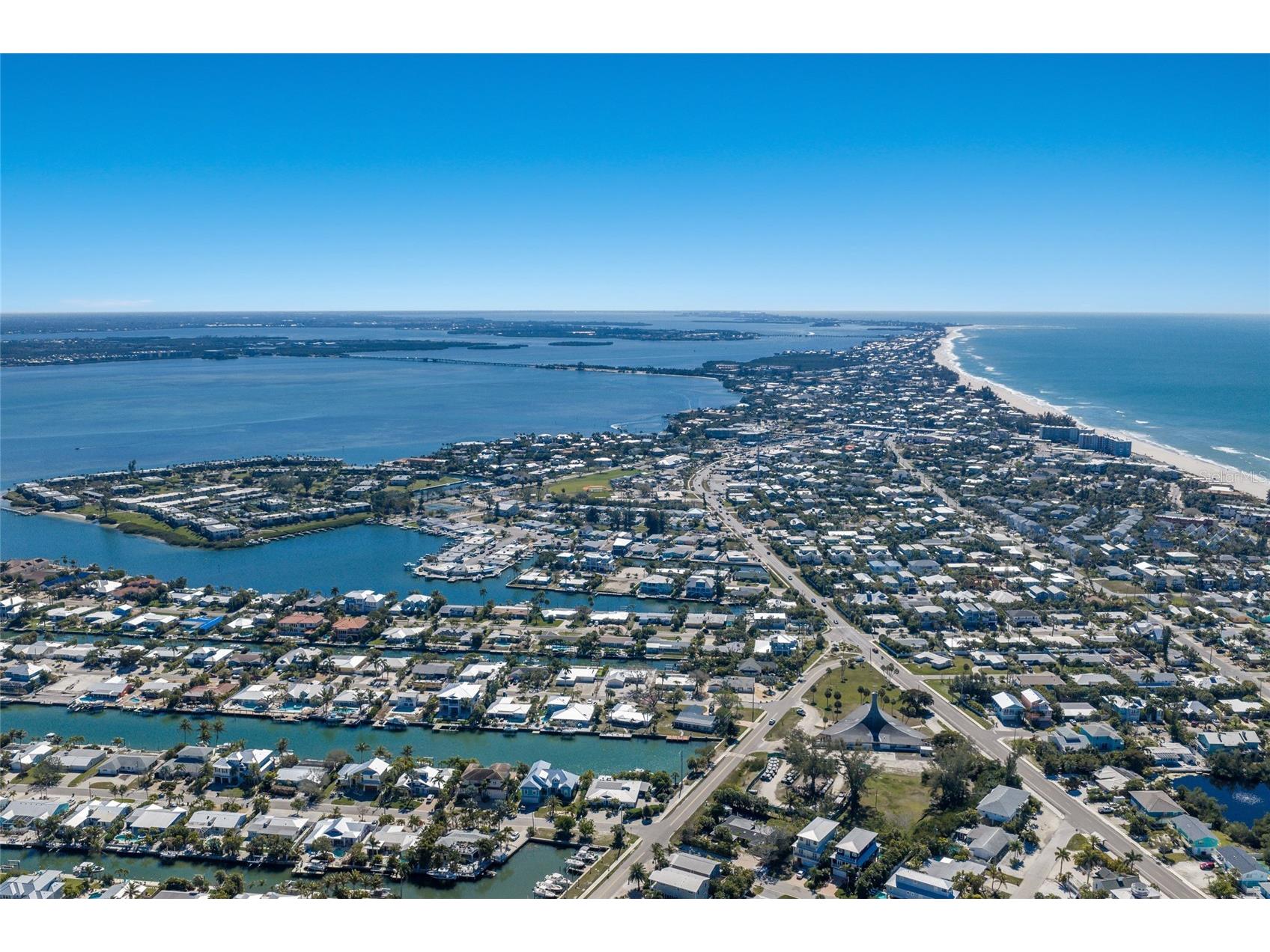 419 Clark Drive Holmes Beach FL 34217 A4684428 image51