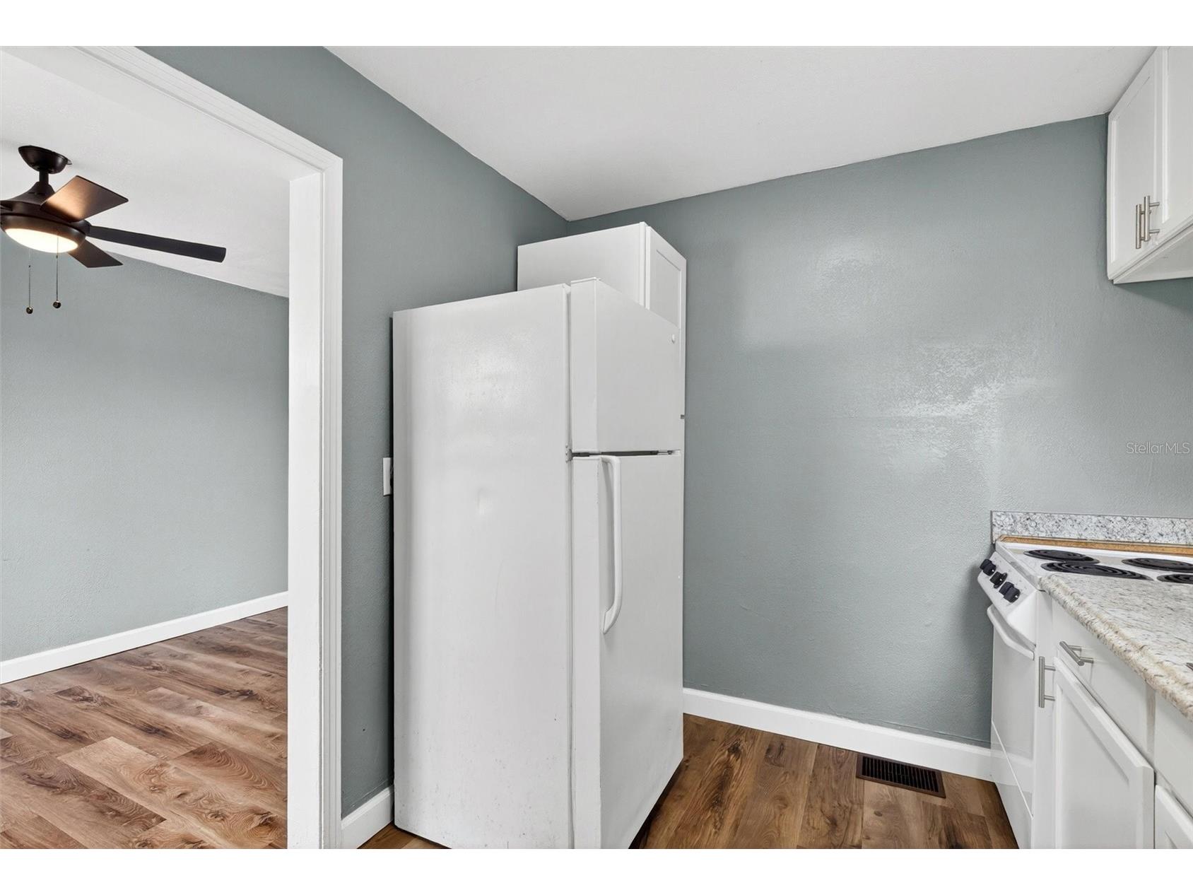 419 N Peninsula Drive Daytona Beach FL 32118 FC318902 image9