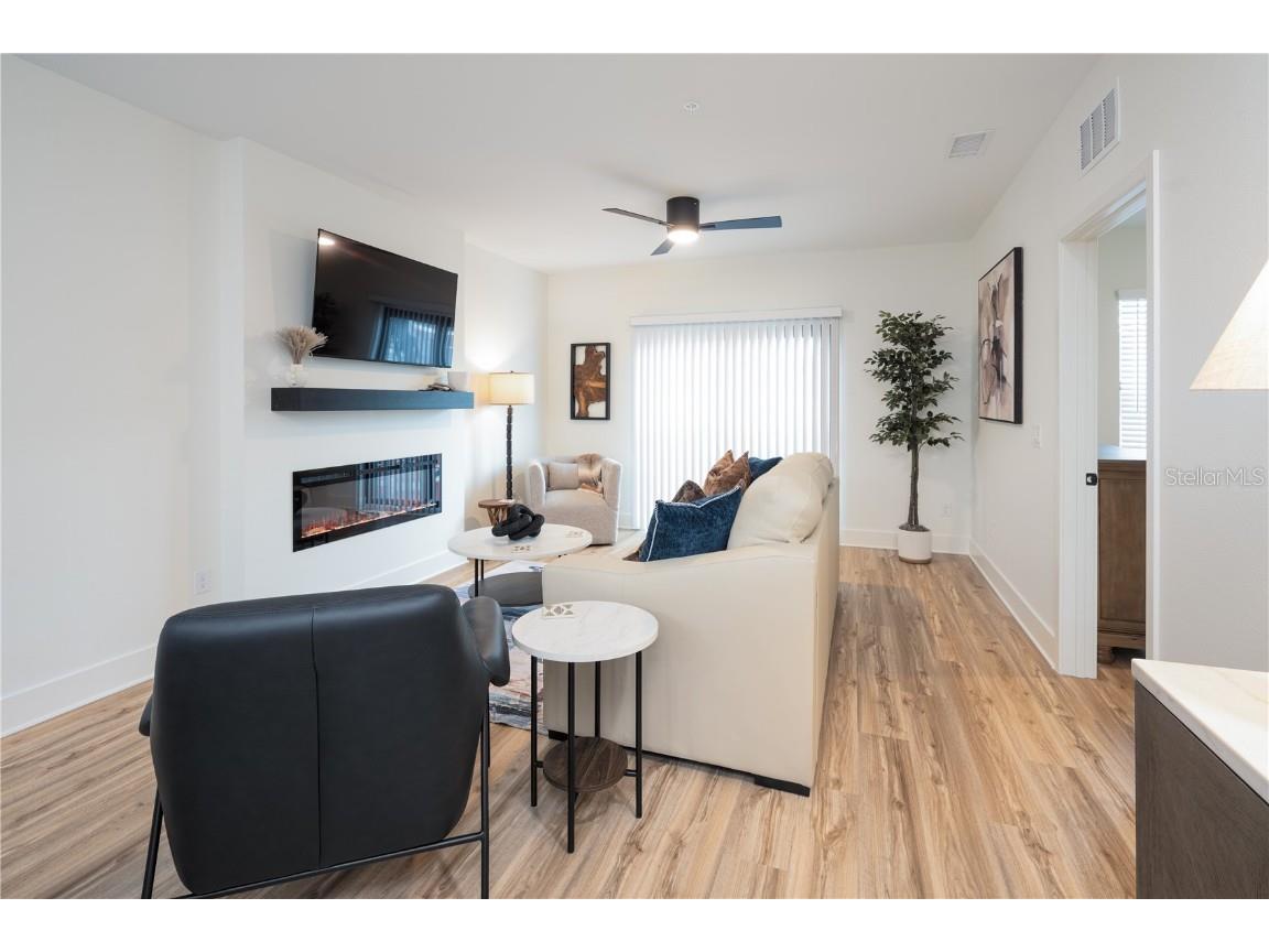 419 SE 1st Avenue #101 Ocala FL 34471 OM654493 image2