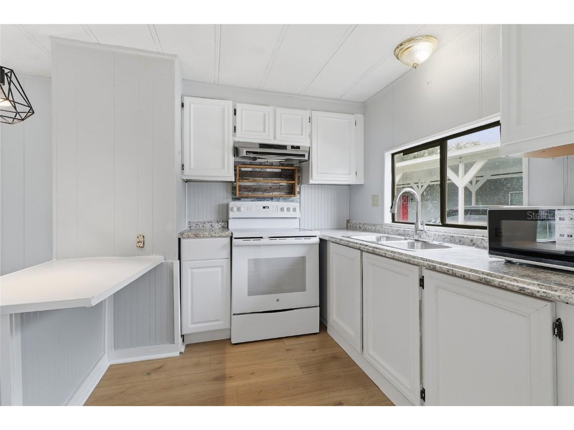 419 Sunrise Boulevard Polk City FL 33868 L4957822 image17