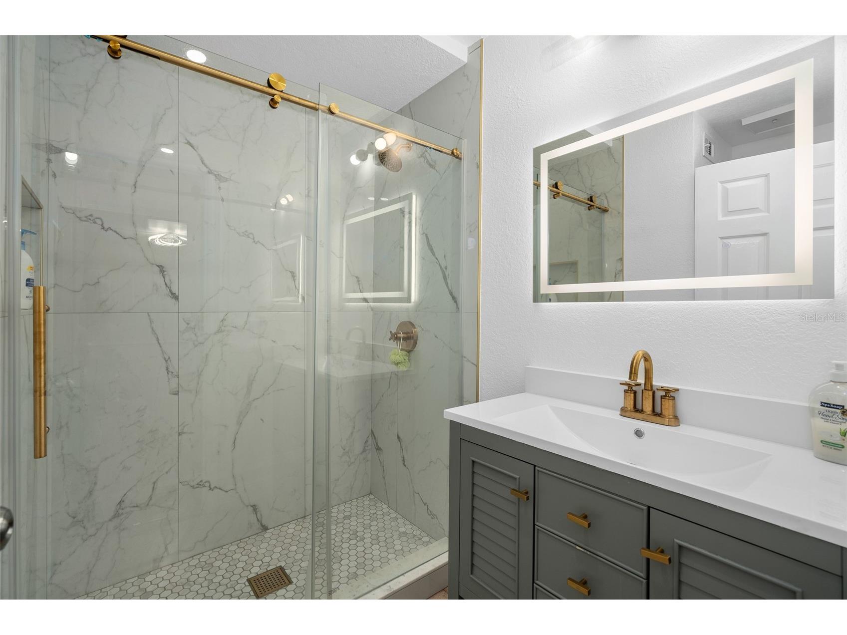 4190 Versailles Drive #4190D Orlando FL 32808 TB8489876 image19