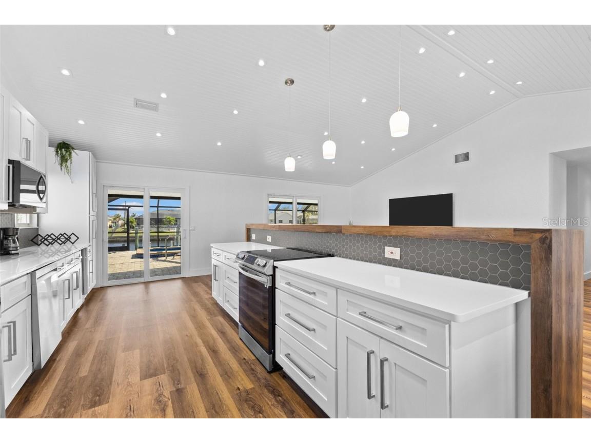 4196 Eastlake Court Port Charlotte FL 33948 A4640033 image12