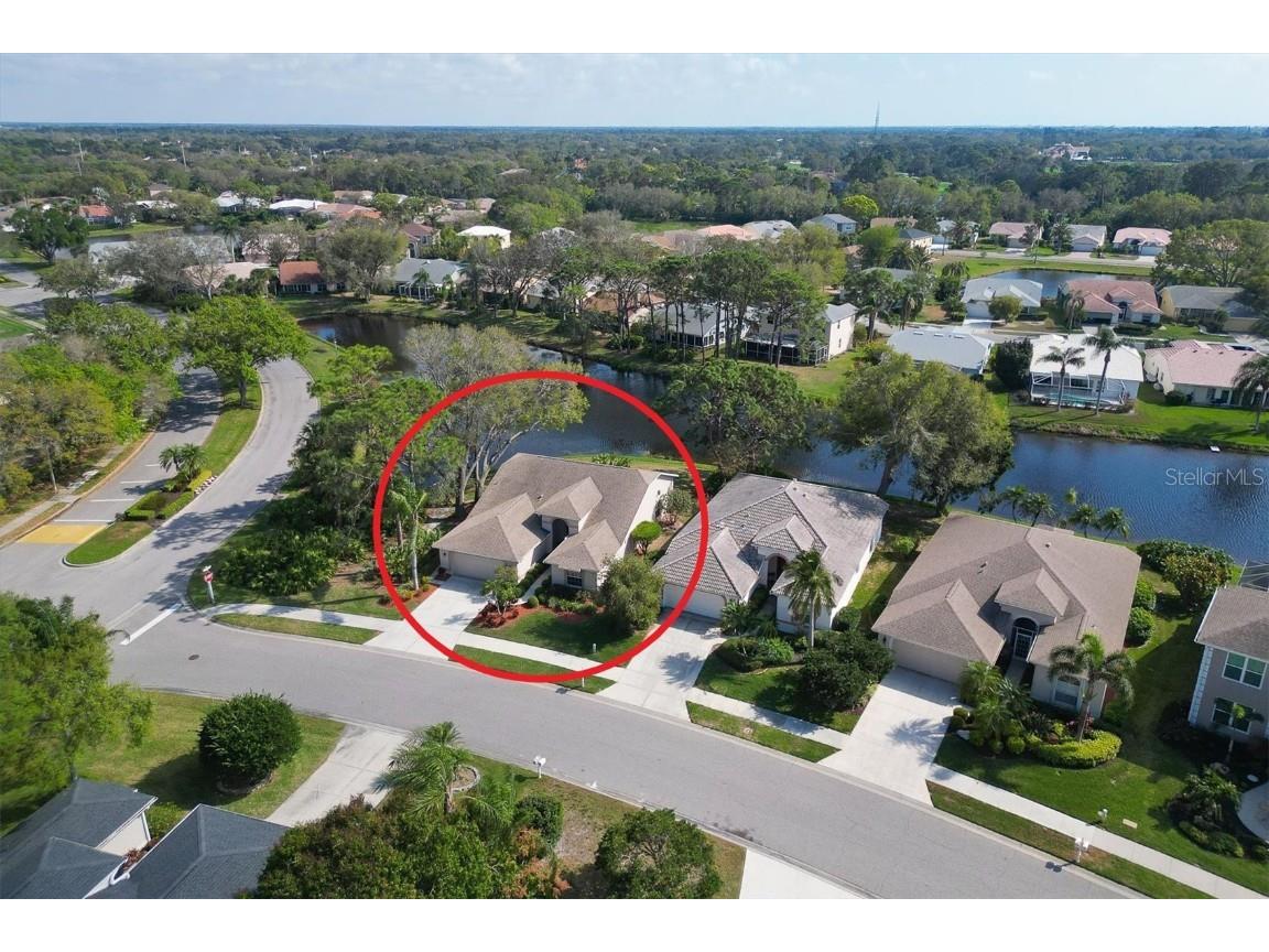 4197 Westbourne Circle Sarasota FL 34238 A4562508 image1
