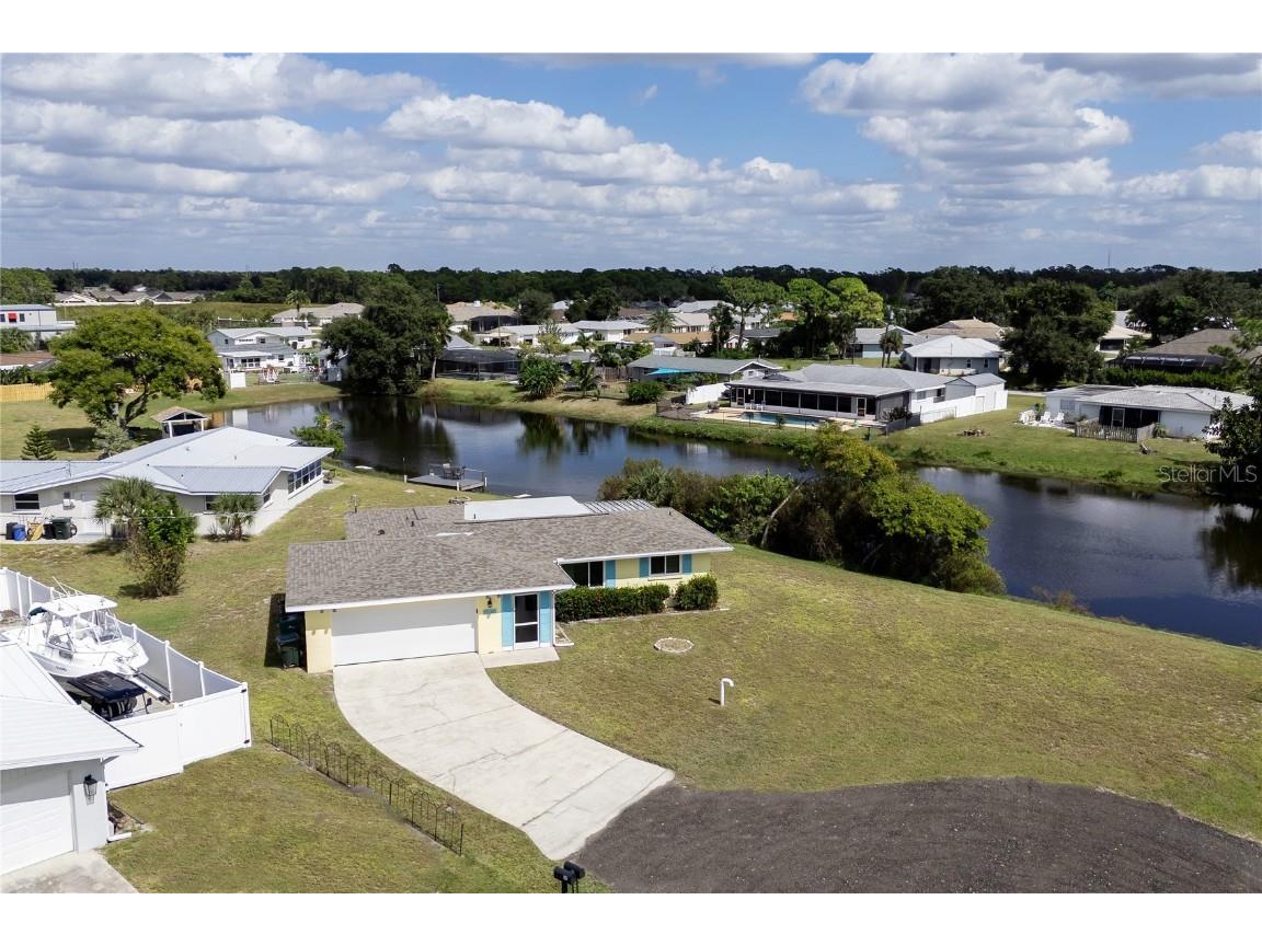 42 Caroll Circle Englewood FL 34223 D6139028 image1