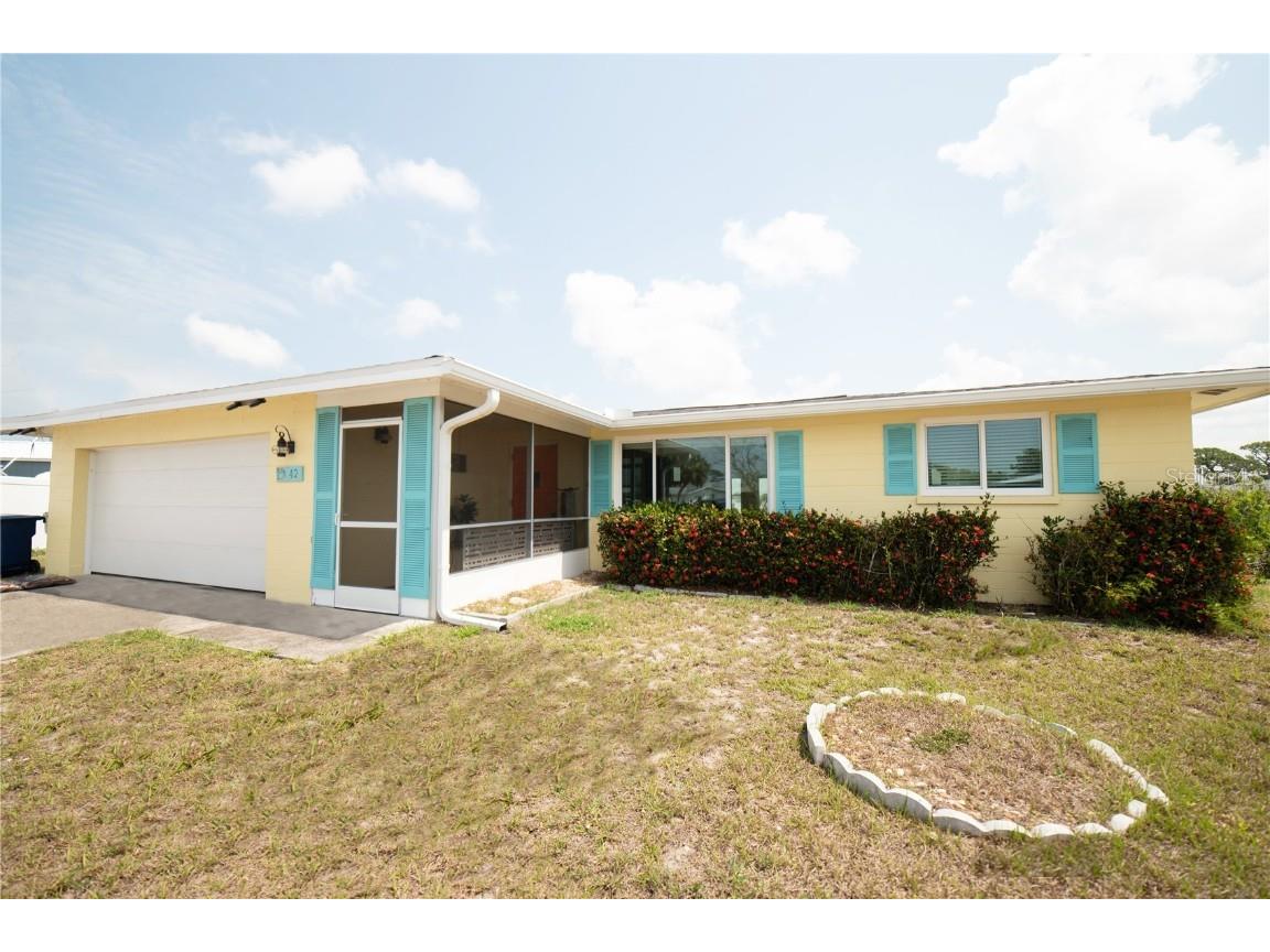 42 Caroll Circle Englewood FL 34223 D6139028 image2