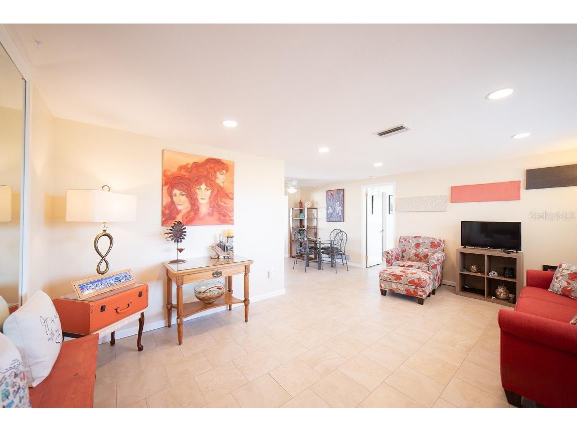 42 Caroll Circle Englewood FL 34223 D6139028 image4