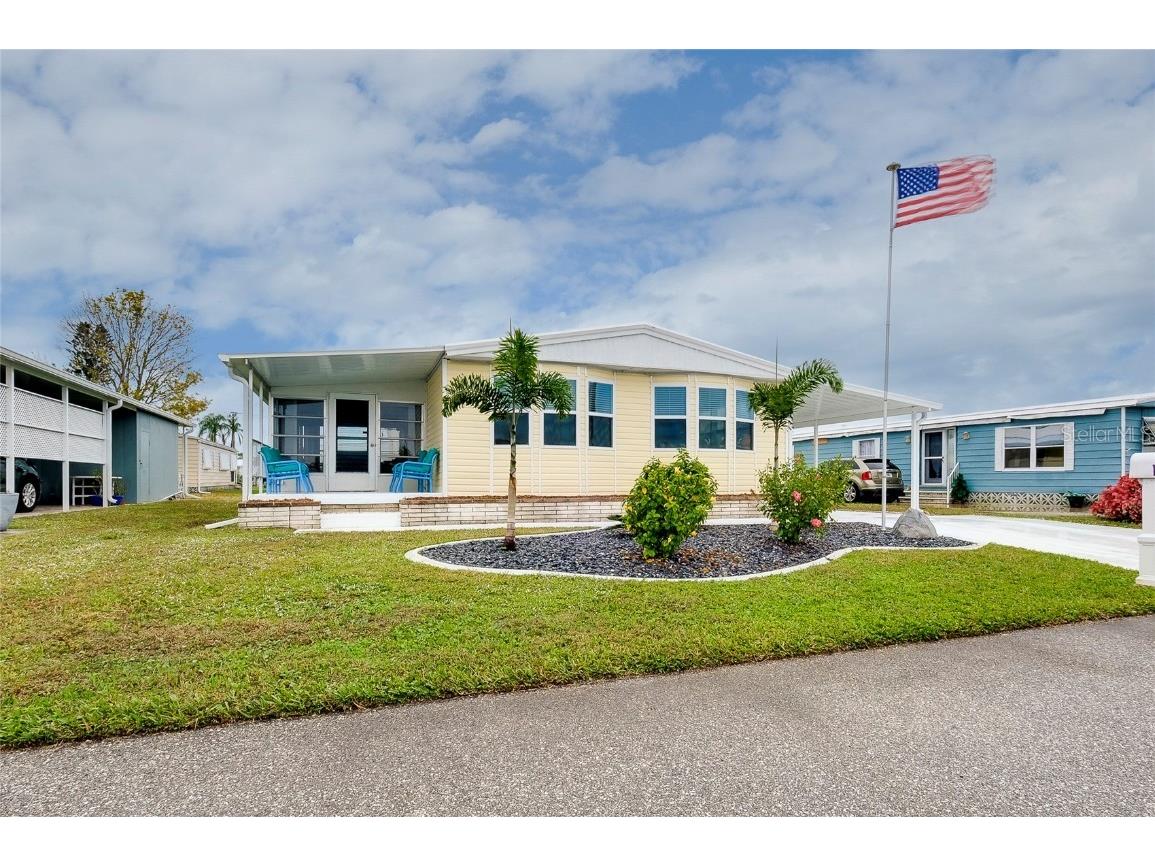 42 Castaway Court North Port FL 34287 N6130081 image1