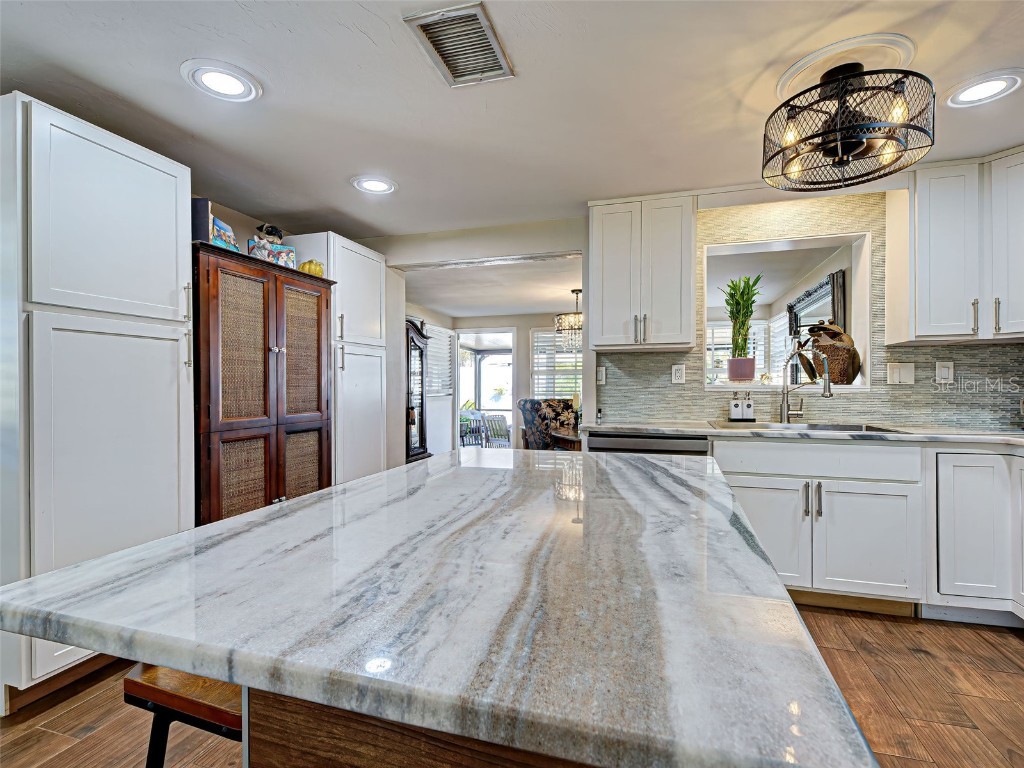 42 E Wentworth Street Englewood FL 34223 N6141397 image13