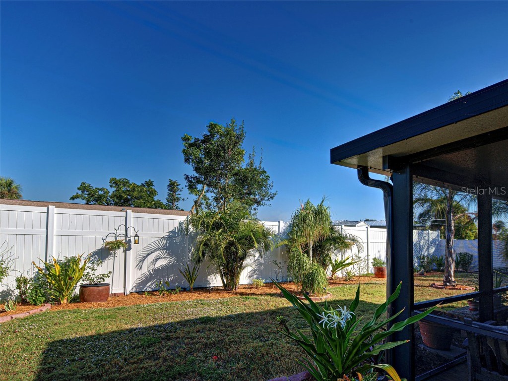 42 E Wentworth Street Englewood FL 34223 N6141397 image37