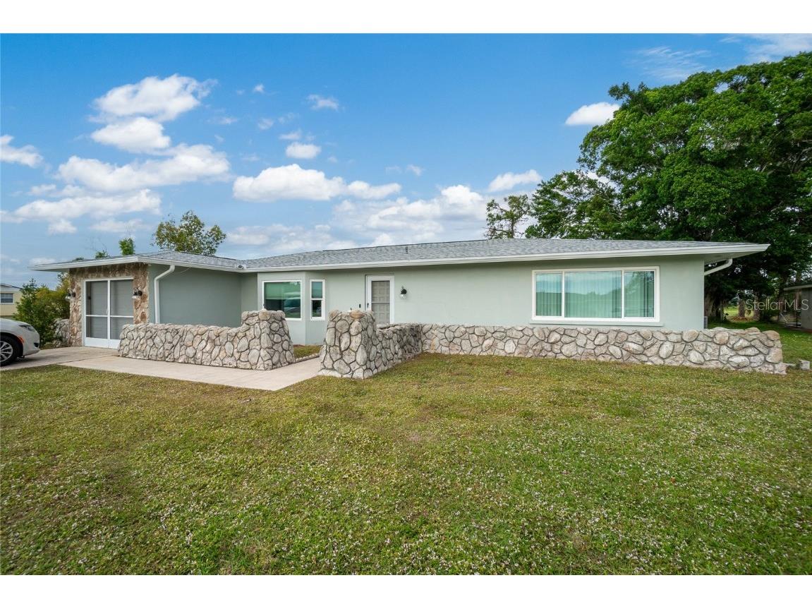 42 Golfview Court Rotonda West FL 33947 D6133813 image1
