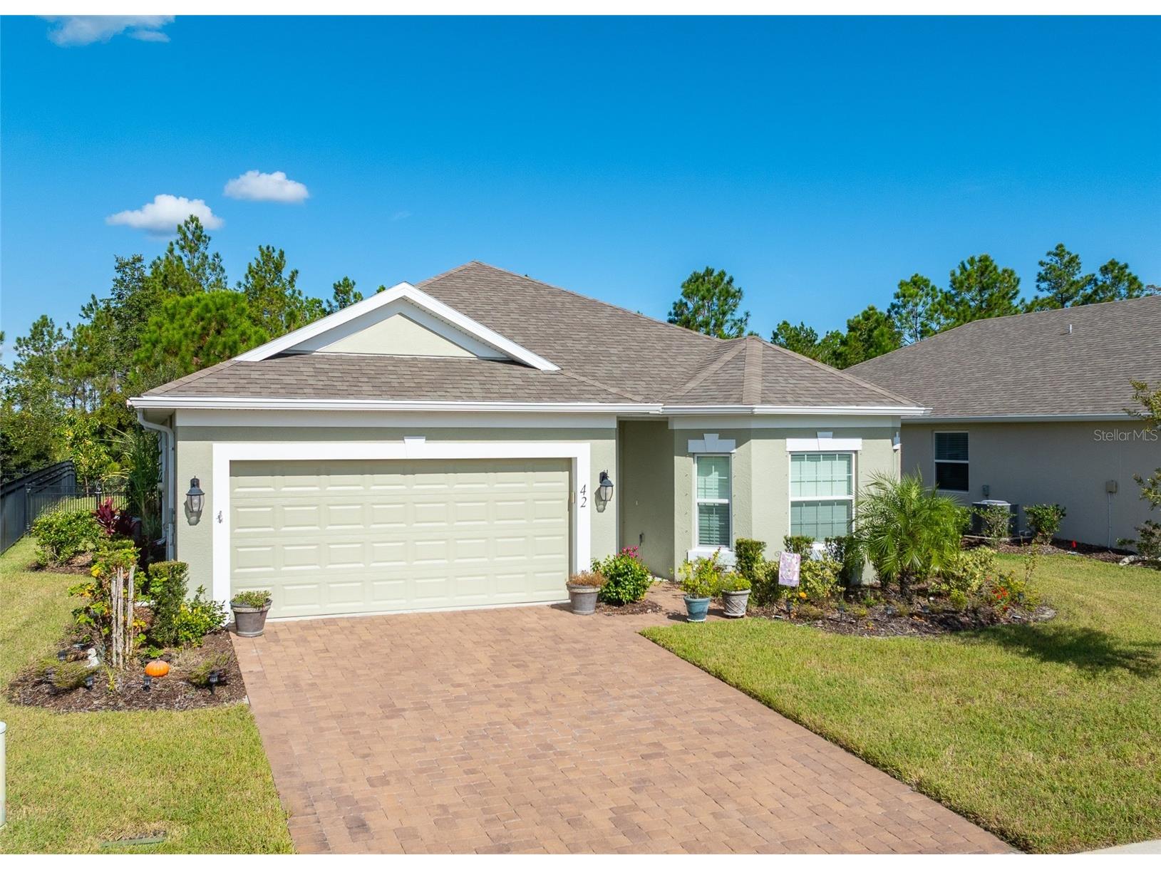 42 Huntington Place Ormond Beach FL 32174 V4945587 image1