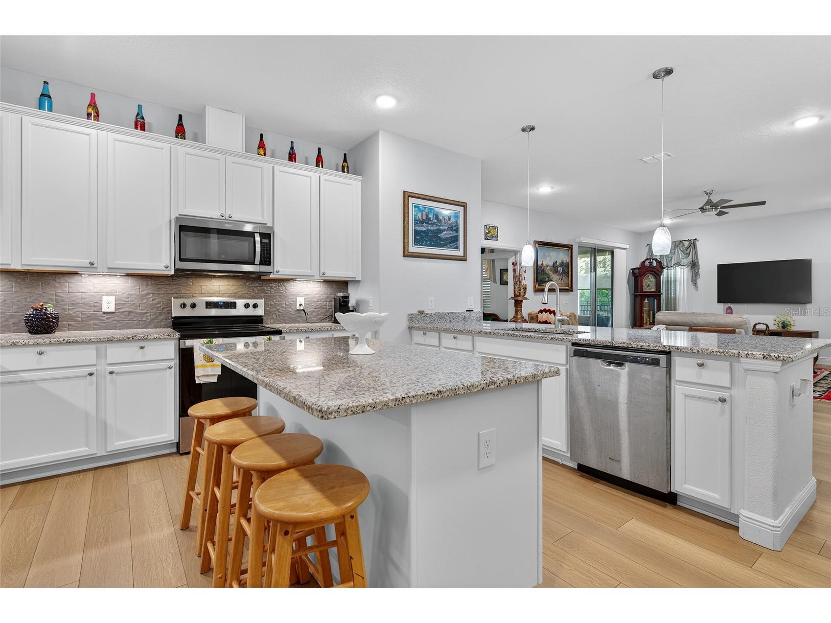 42 Huntington Place Ormond Beach FL 32174 V4945587 image2