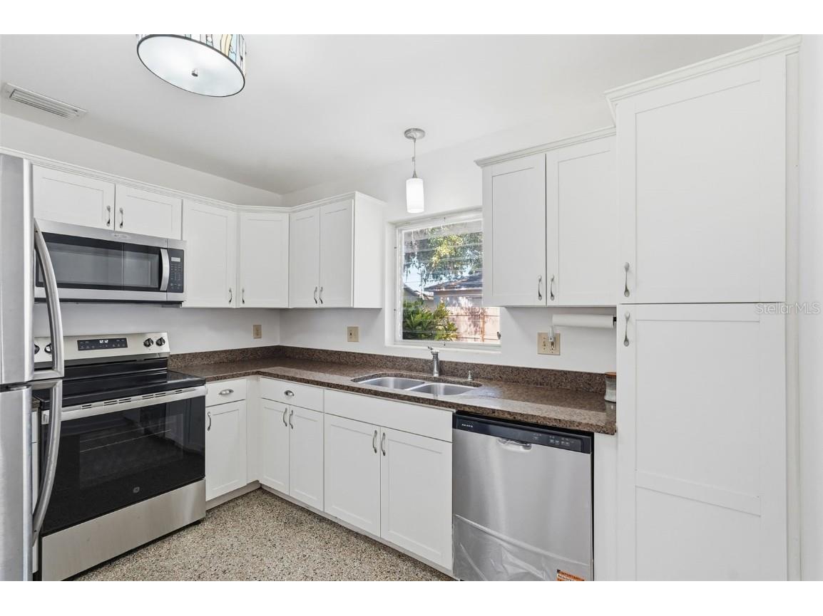 42 Lake Shore Drive Palm Harbor FL 34684 TB8446618 image10