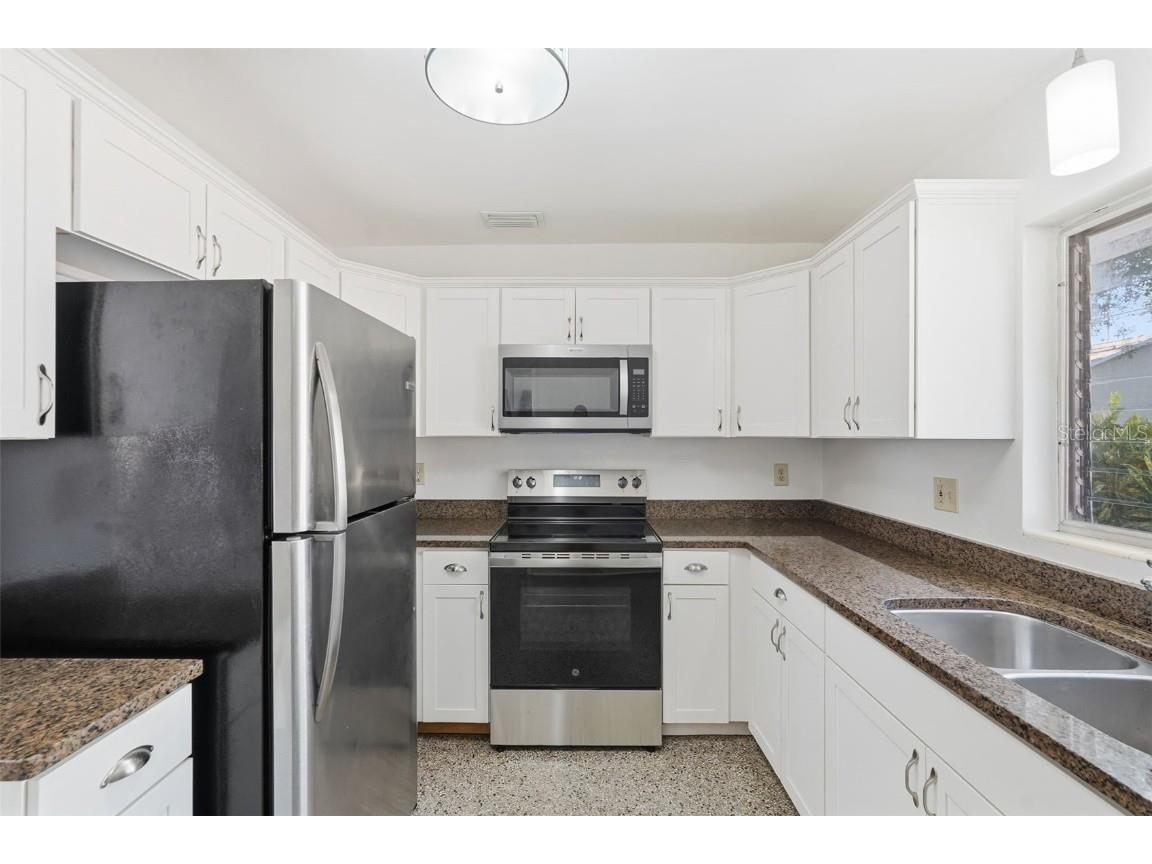 42 Lake Shore Drive Palm Harbor FL 34684 TB8446618 image9