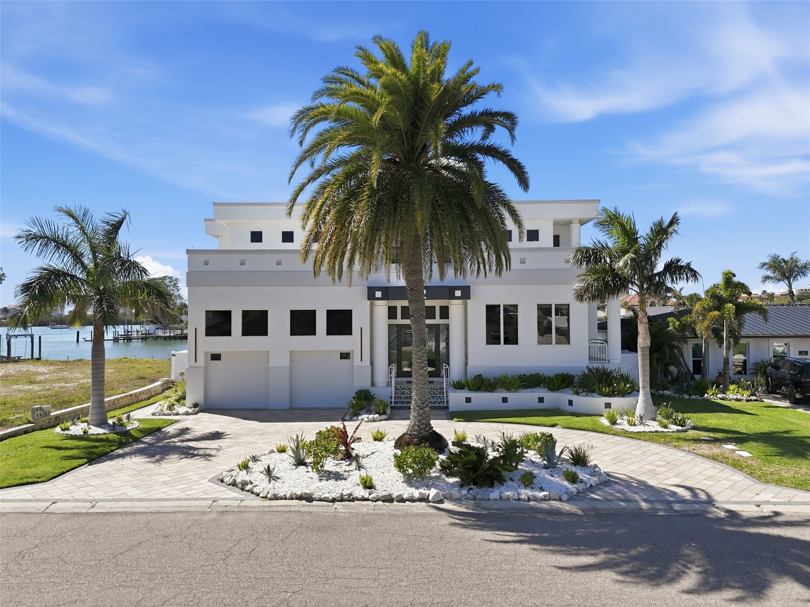 42 Midway Island Clearwater FL 33767 TB8489806 image1