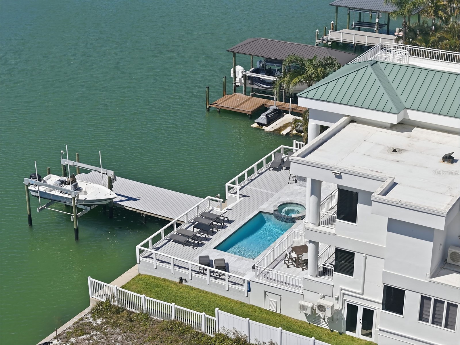 42 Midway Island Clearwater FL 33767 TB8489806 image6