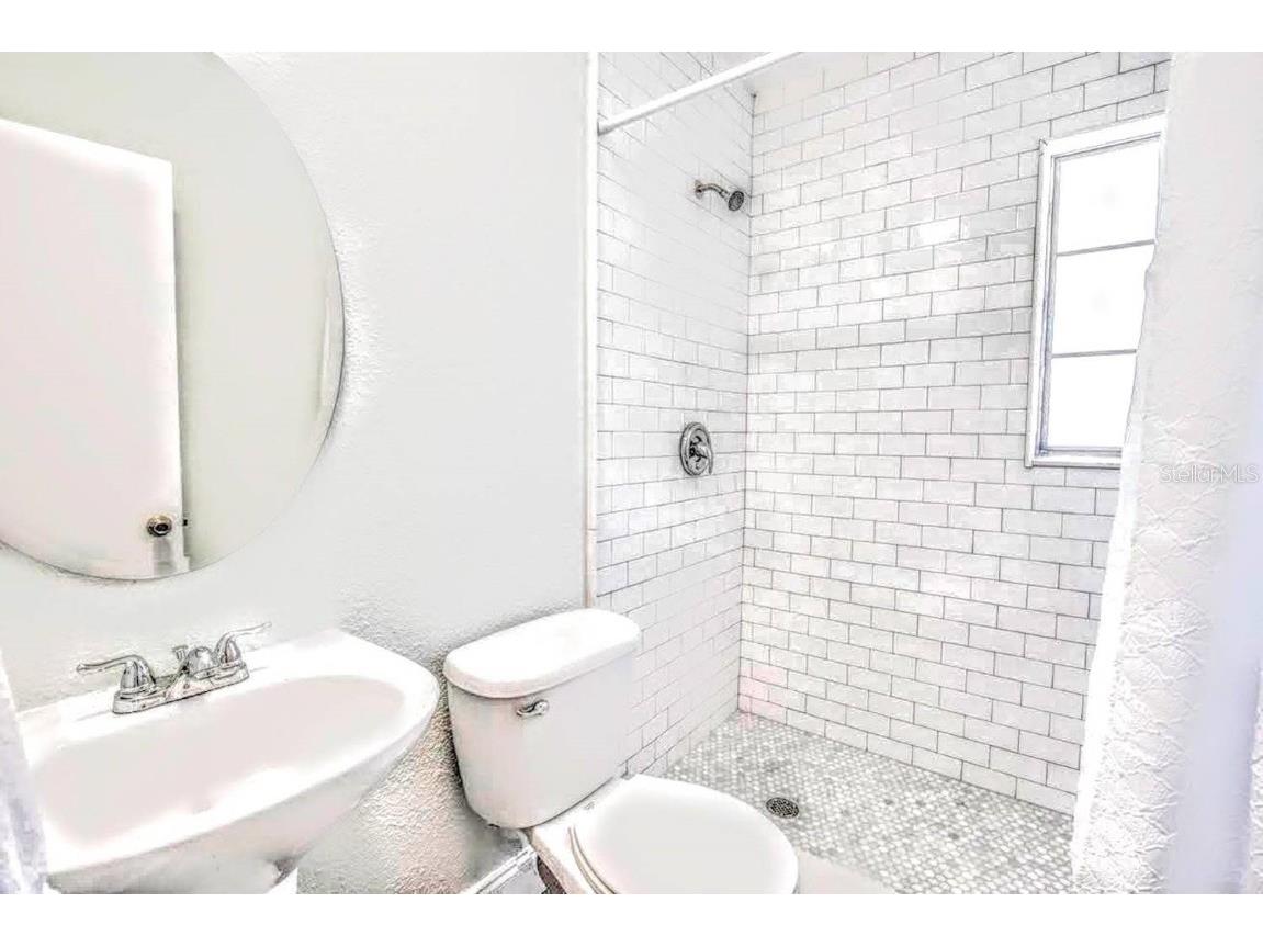 42 Somerset Street Clearwater Beach FL 33767 U8255576 image12