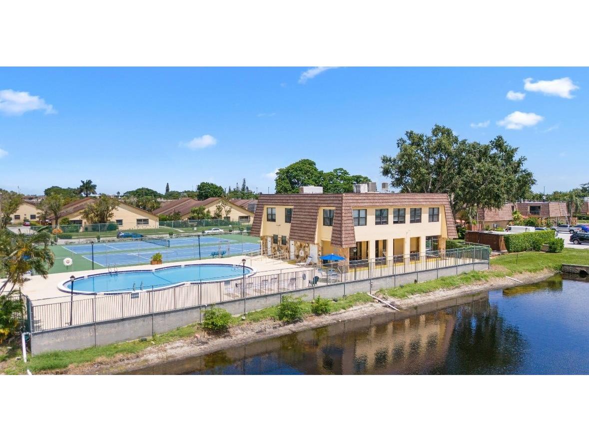 42 Springdale Circle Palm Springs FL 33461 O6383689 image1