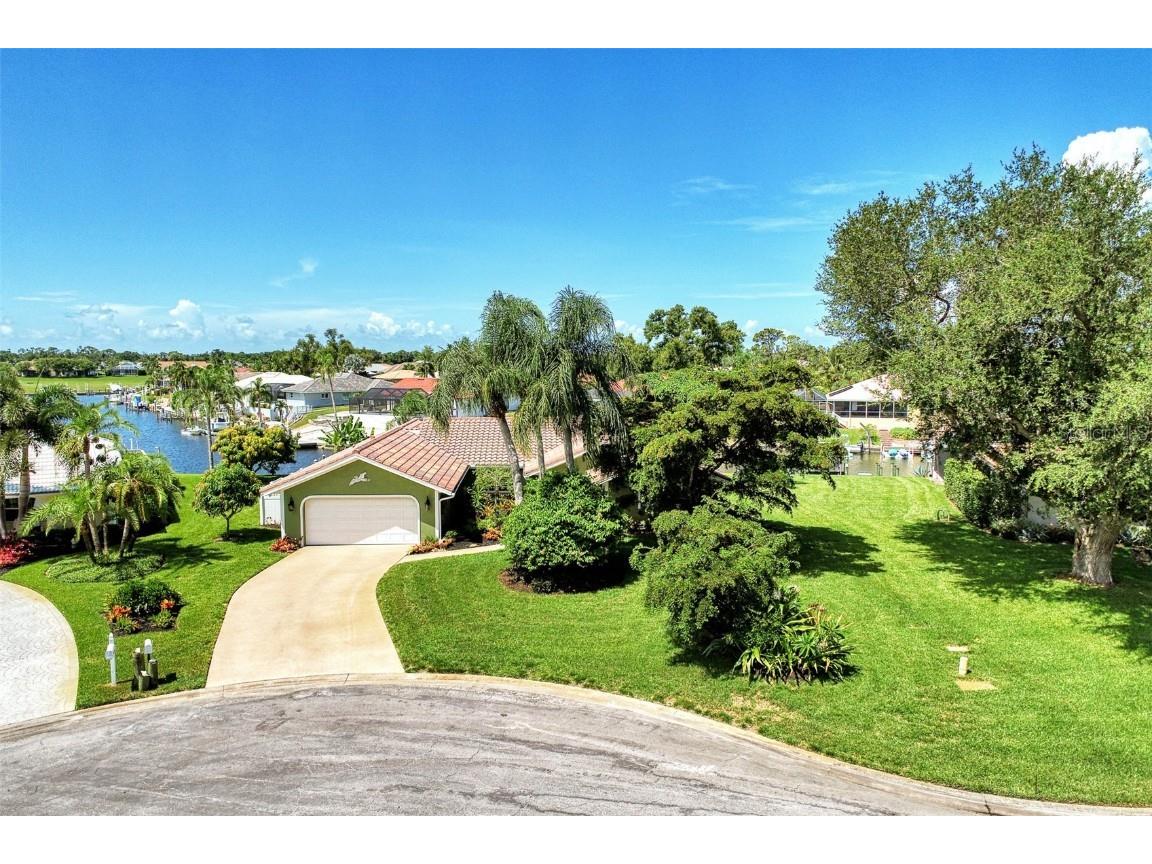 42 Waterford Drive Englewood FL 34223 - WATERFORD CANAL D6137438 image1