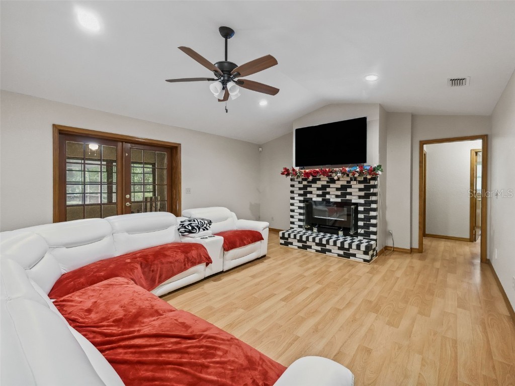 42 Wood Ridge Drive Ocala FL 34482 OM707148 image6