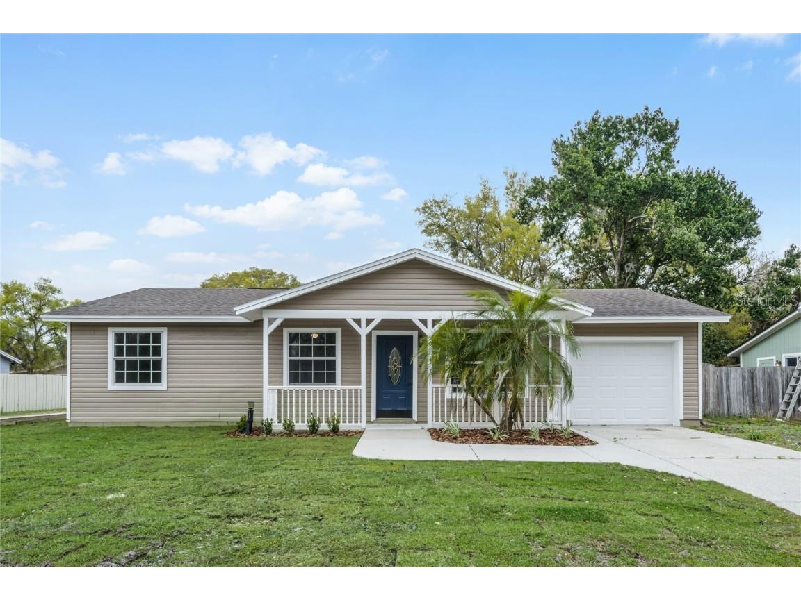 420 1st Street Geneva FL 32732 O6182791 image1