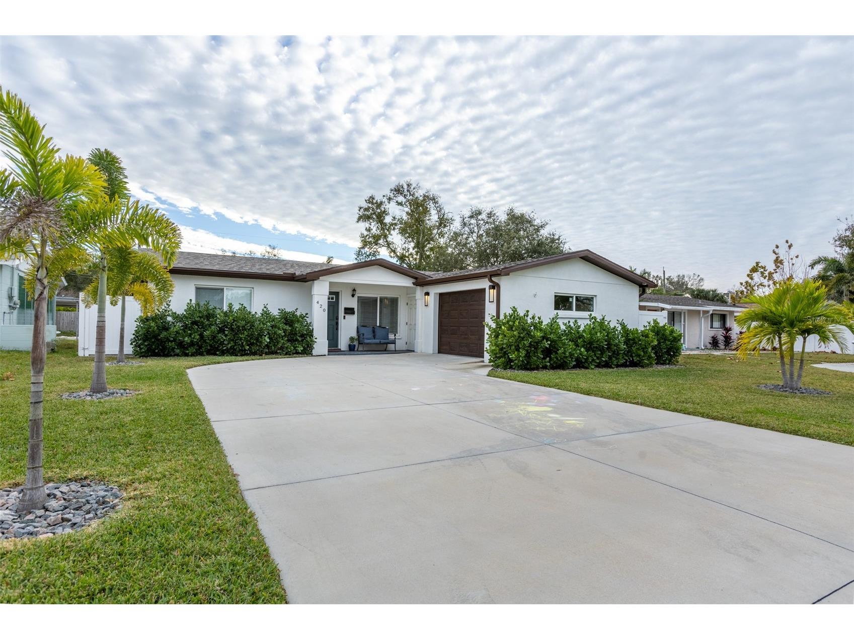 420 42nd Avenue NE Saint Petersburg FL 33703 TB8459871 image1