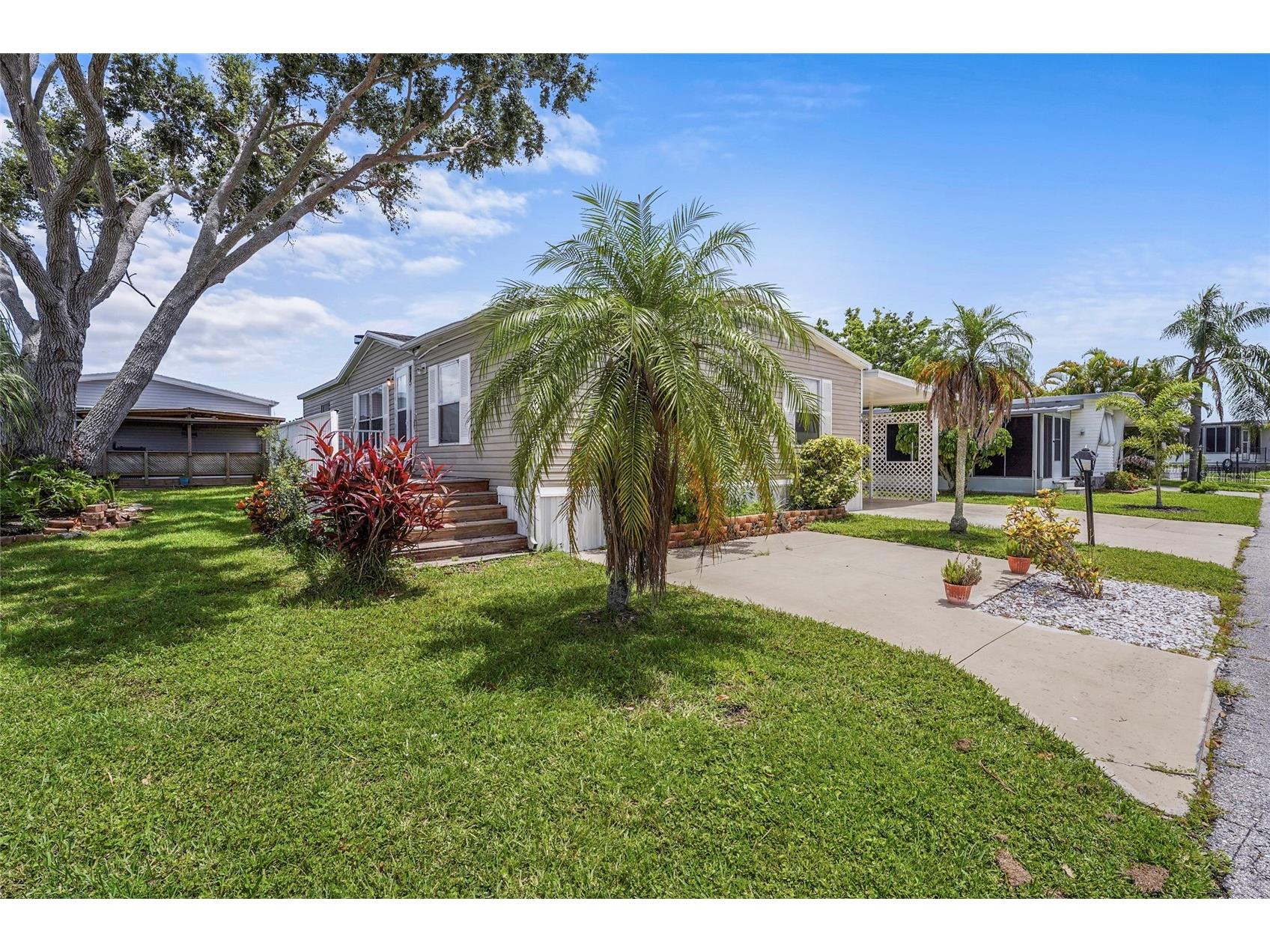 420 49th Street E #48 Palmetto FL 34221 A4678464 image3