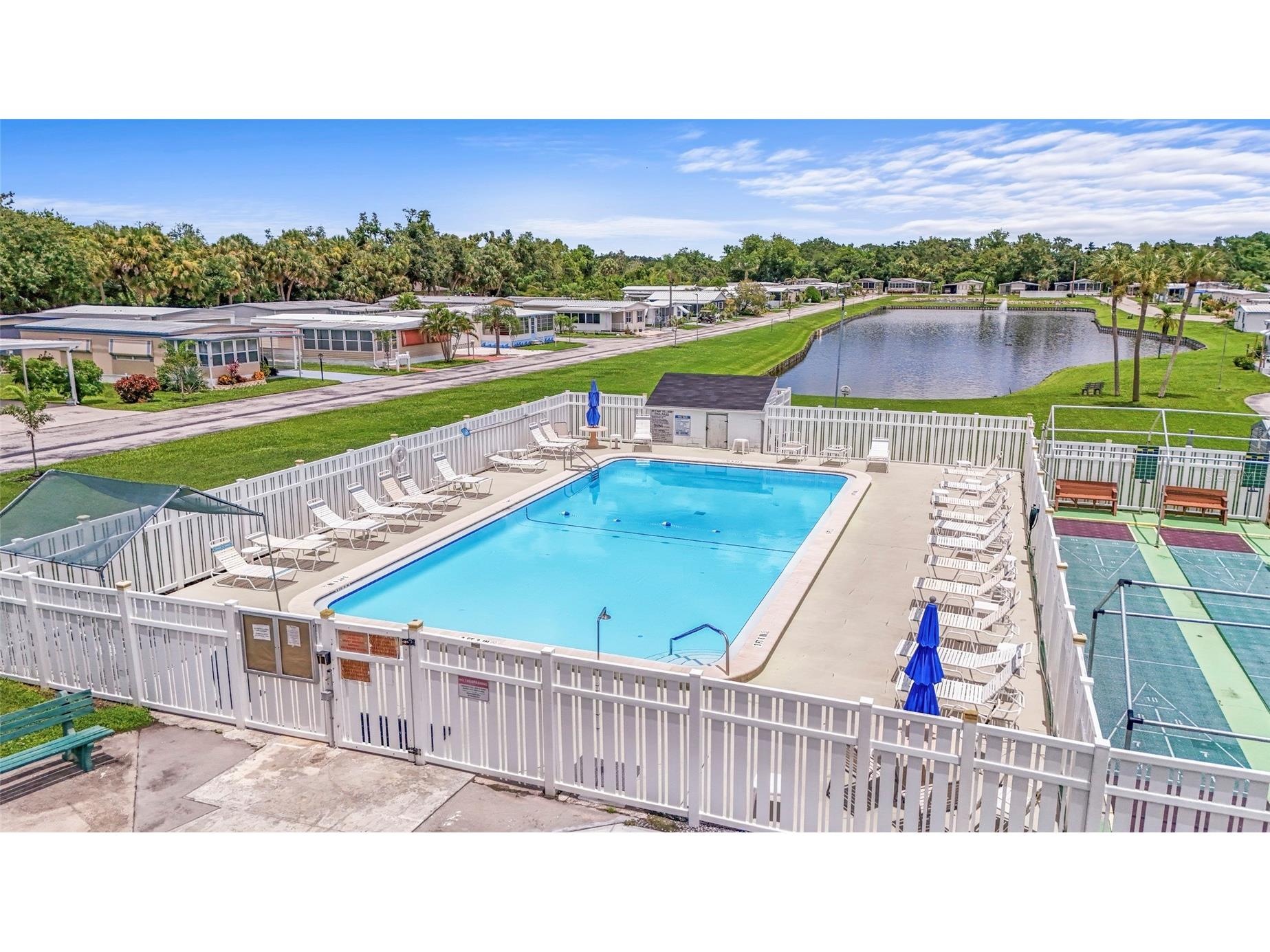 420 49th Street E #48 Palmetto FL 34221 A4678464 image50