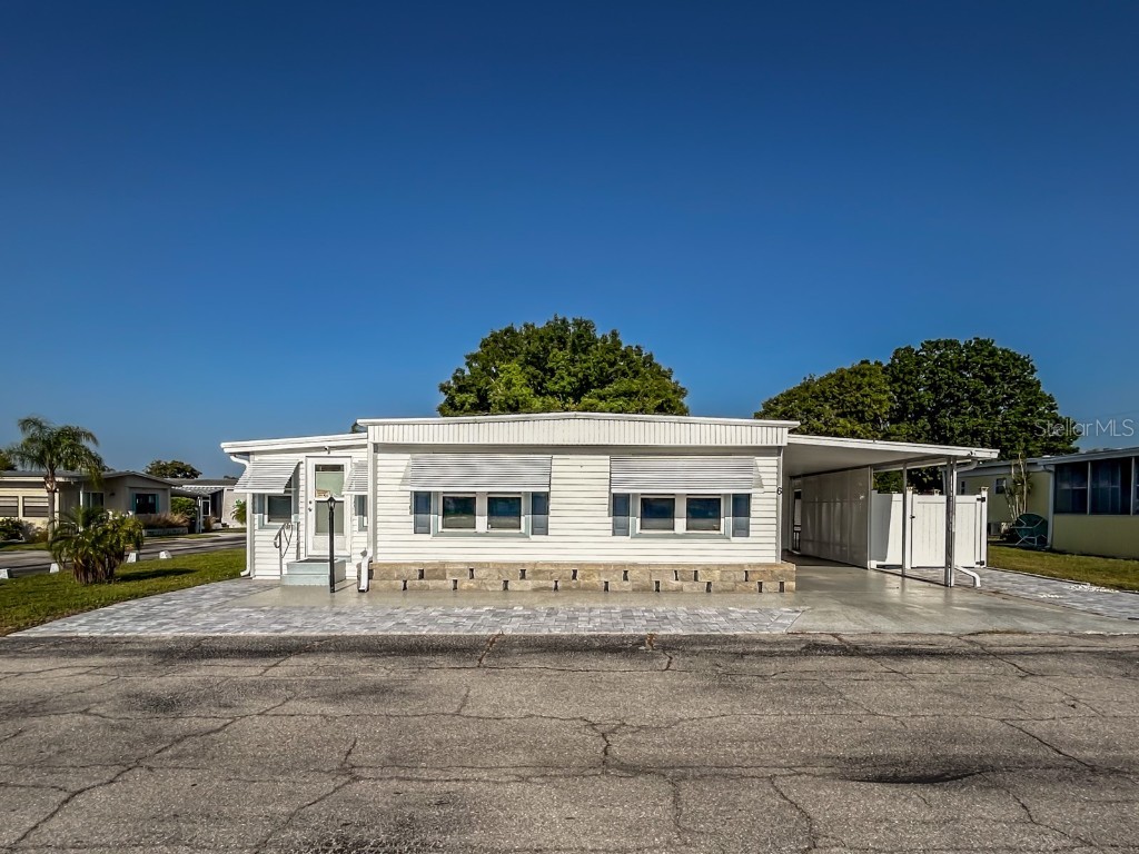 420 49th Street E #6 Palmetto FL 34221 A4627123 image1