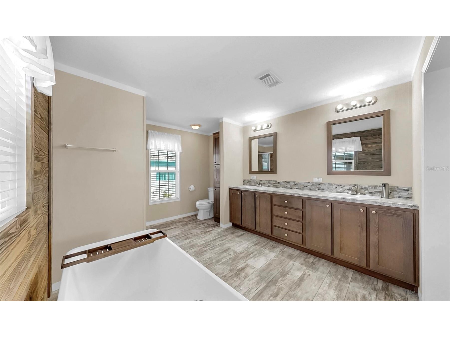 420 49th Street E #64 Palmetto FL 34221 TB8408682 image25