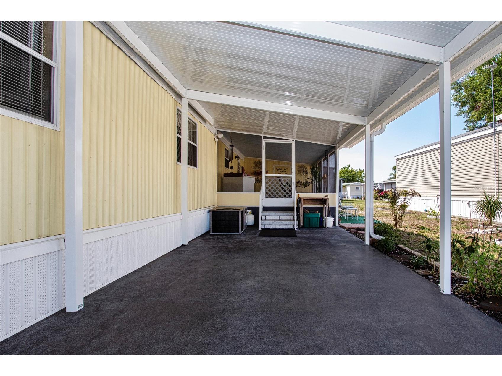 420 49th Street E #83 Palmetto FL 34221 A4686860 image41