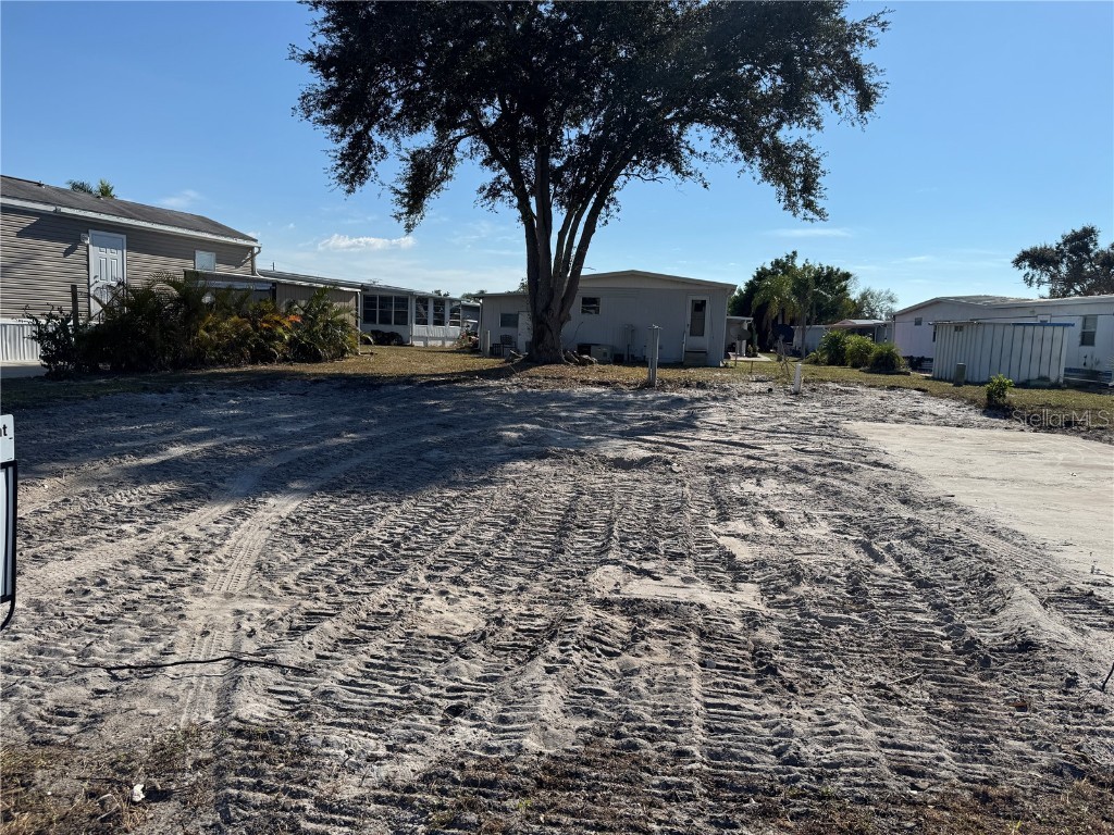 420 49th Street E #85 Palmetto FL 34221 A4672682 image1