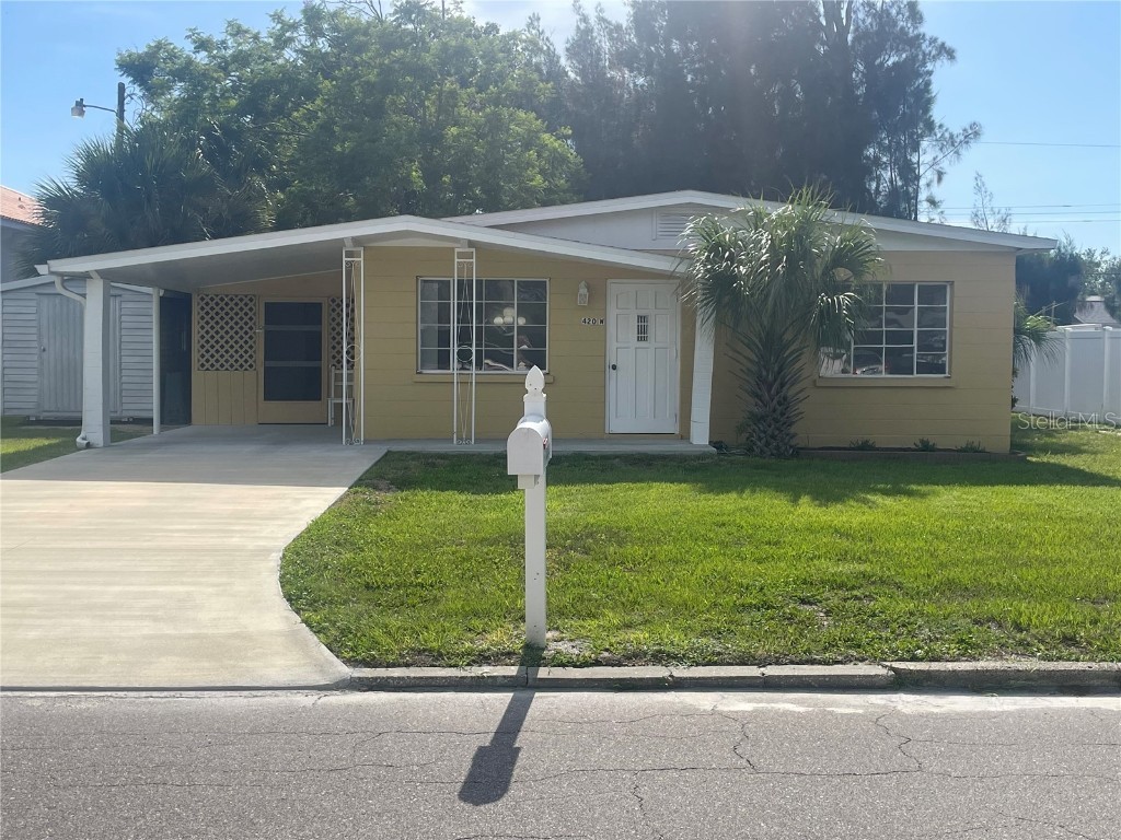 420 61st Street W Bradenton FL 34209 A4599343 image1